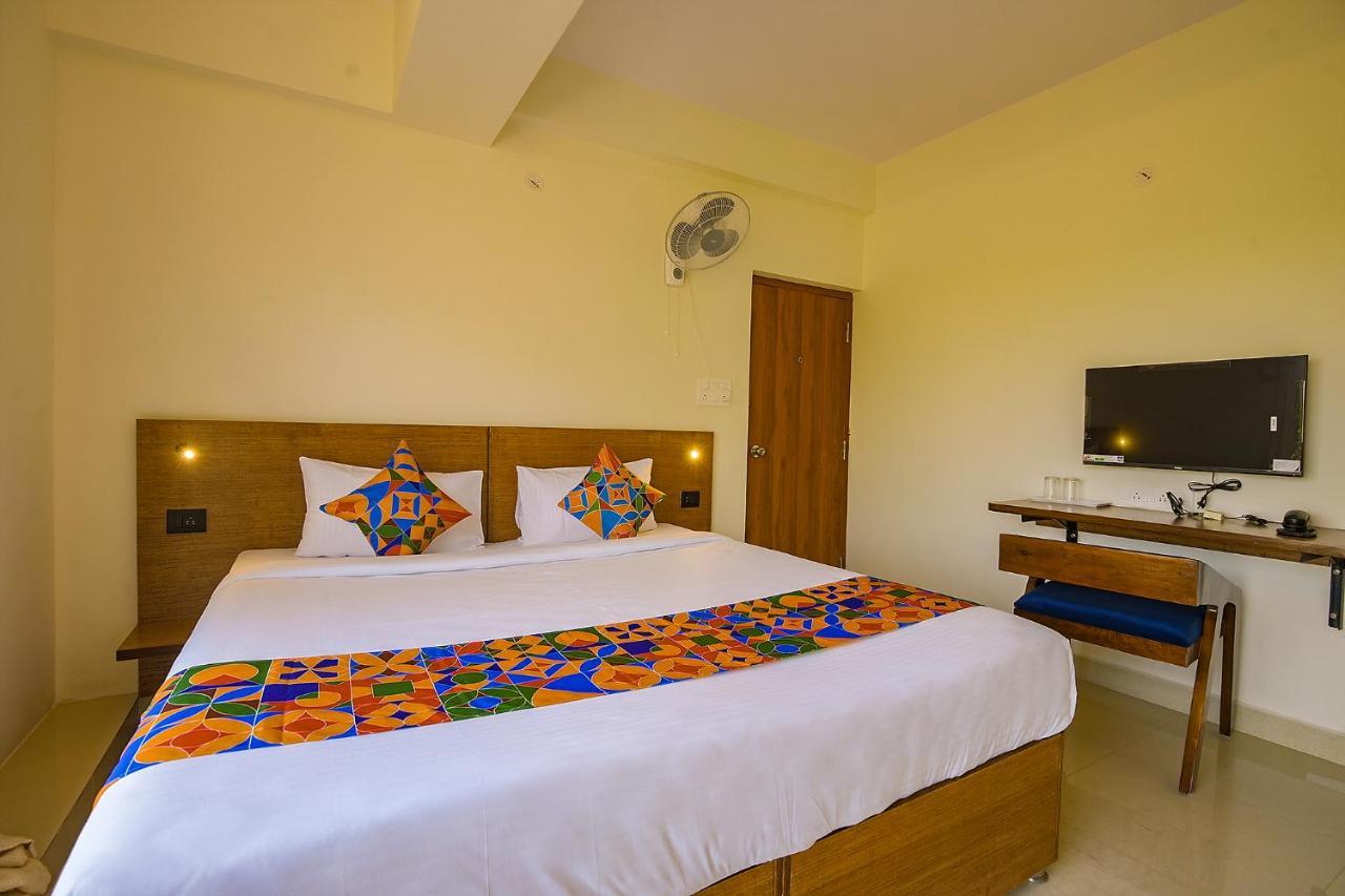 Fabhotel Gr Lake View - Btm Layout بنغالور المظهر الخارجي الصورة